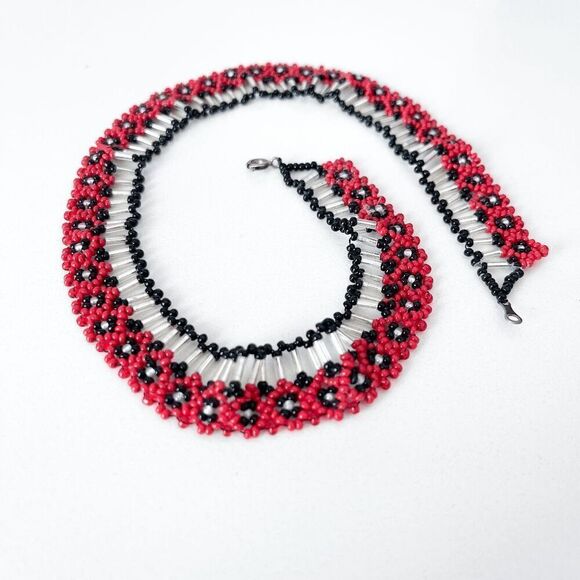 Handmade Women's Ukrainian Floral Beaded Choker Necklace Red Black Silver - Picture 3 of 5
